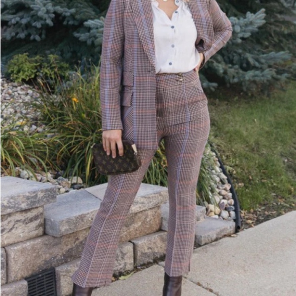 Victoria Beard Houndstooth Plaid Pants